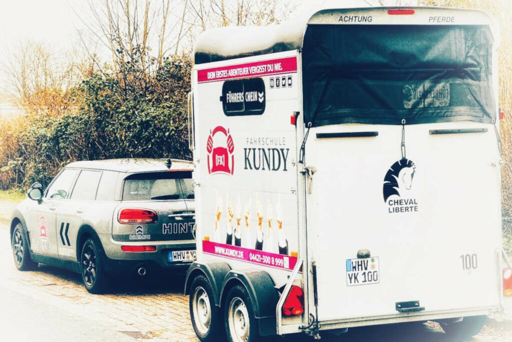 Pferdeanhänger Kundy